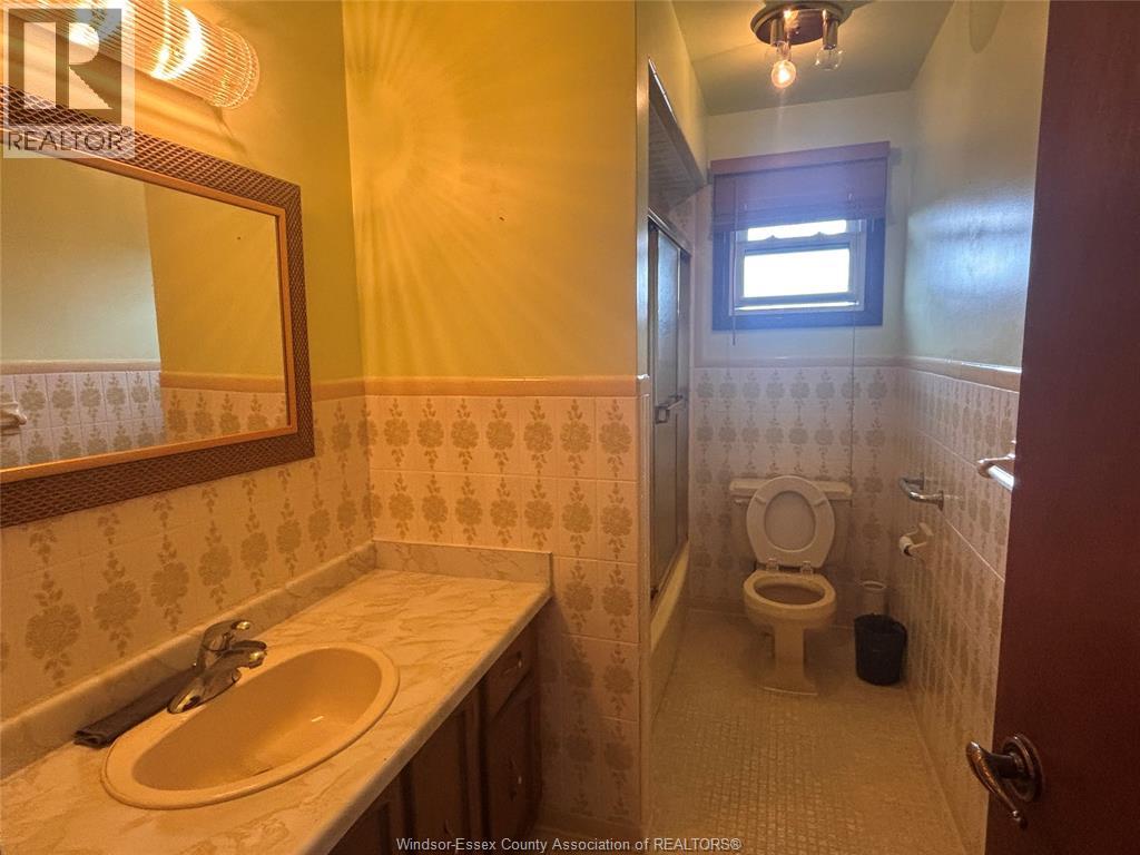 2737 Bramley Crescent, Windsor, Ontario  N8W 4X2 - Photo 7 - 26014406