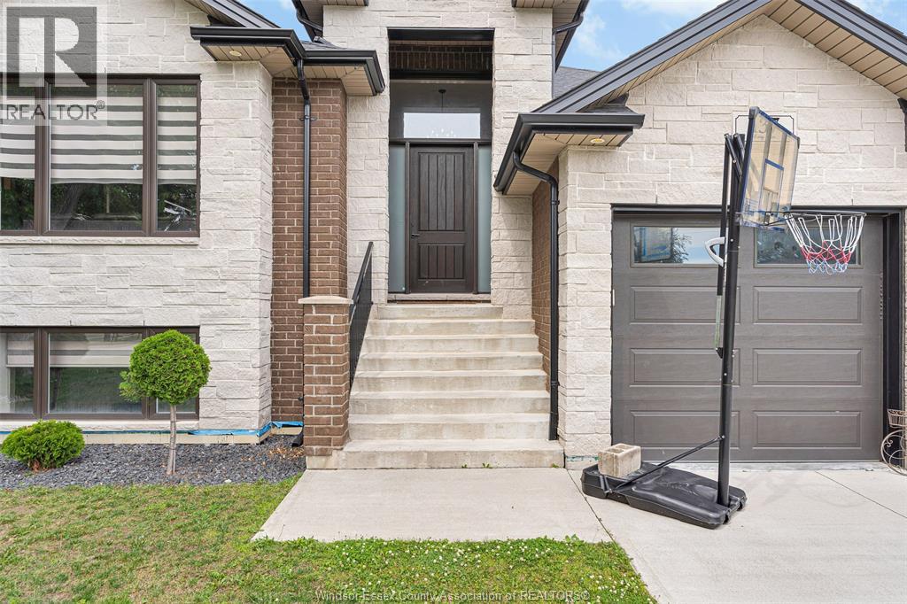 137 Gary Avenue, Lasalle, Ontario  N9J 1V3 - Photo 5 - 26014408
