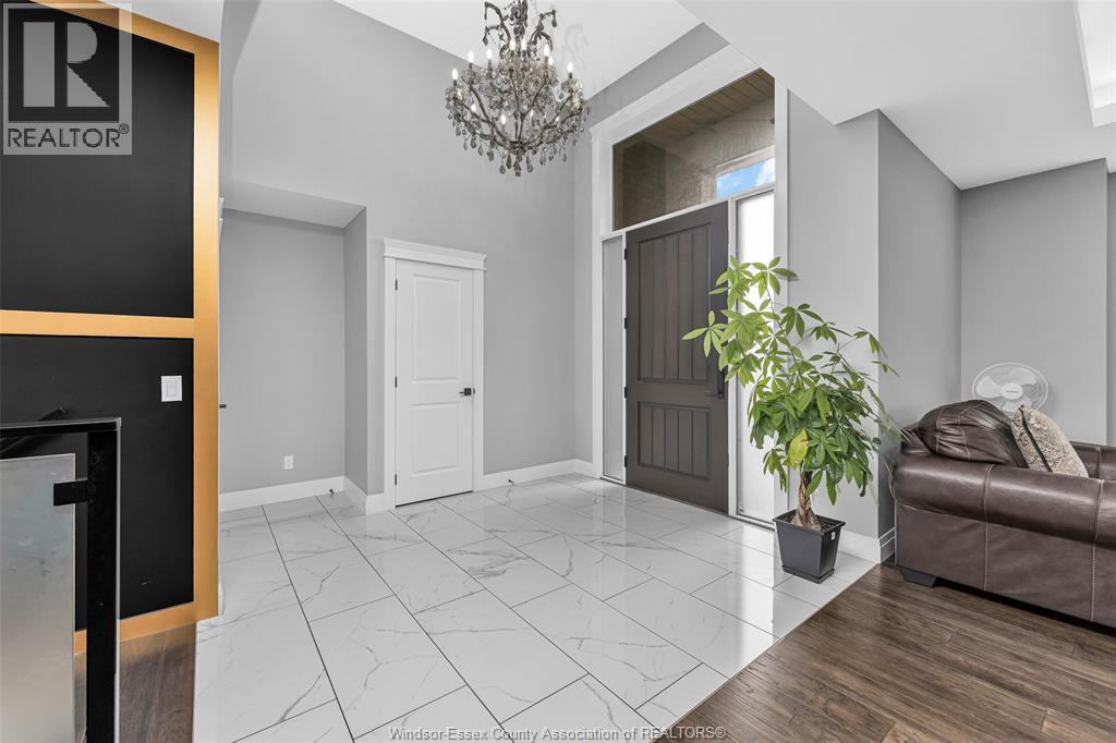 137 Gary Avenue, Lasalle, Ontario  N9J 1V3 - Photo 7 - 26014408