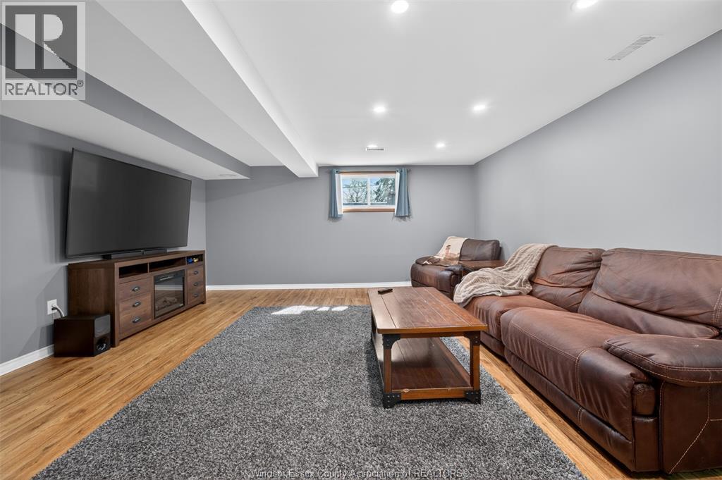 226 Edgewater Boulevard, Tecumseh, Ontario  N8N 2H2 - Photo 24 - 26014380