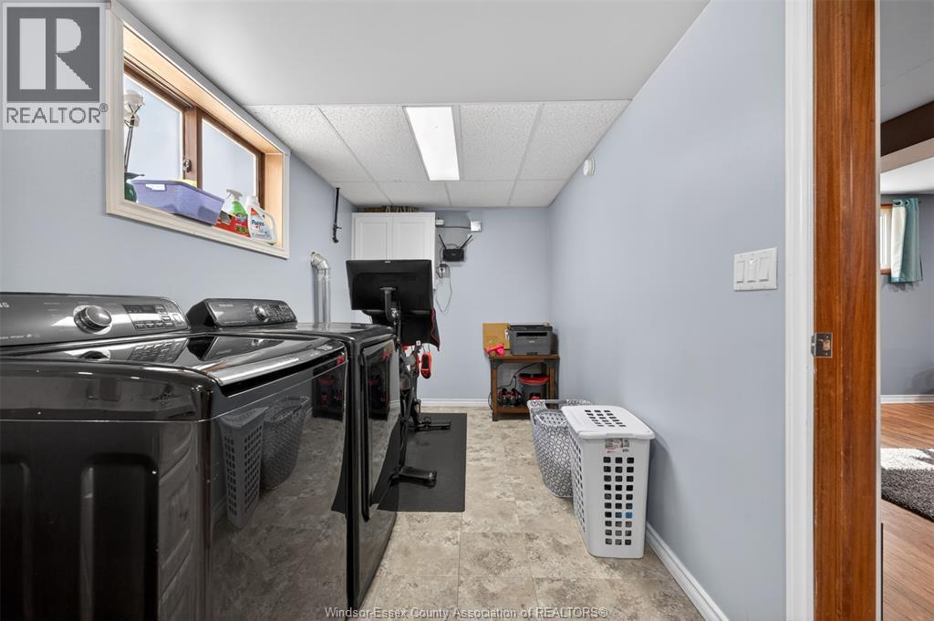 226 Edgewater Boulevard, Tecumseh, Ontario  N8N 2H2 - Photo 26 - 26014380