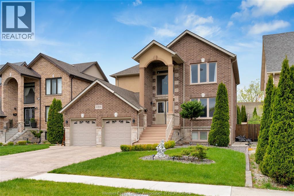 2264 Dandurand, Windsor, Ontario  N9E 4Z7 - Photo 2 - 26014425