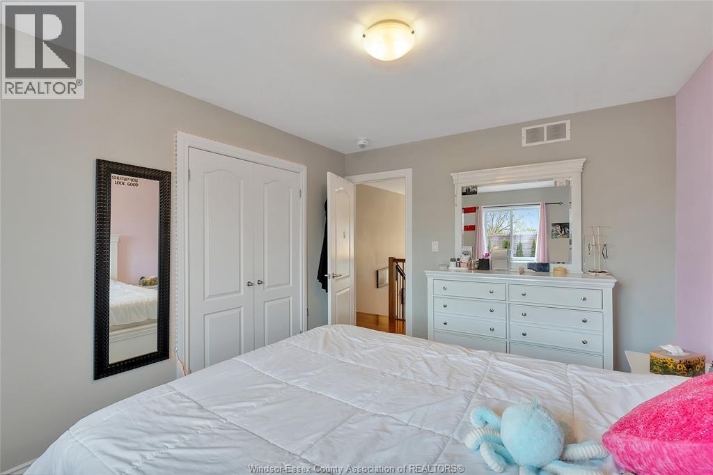 2264 Dandurand, Windsor, Ontario  N9E 4Z7 - Photo 21 - 26014425