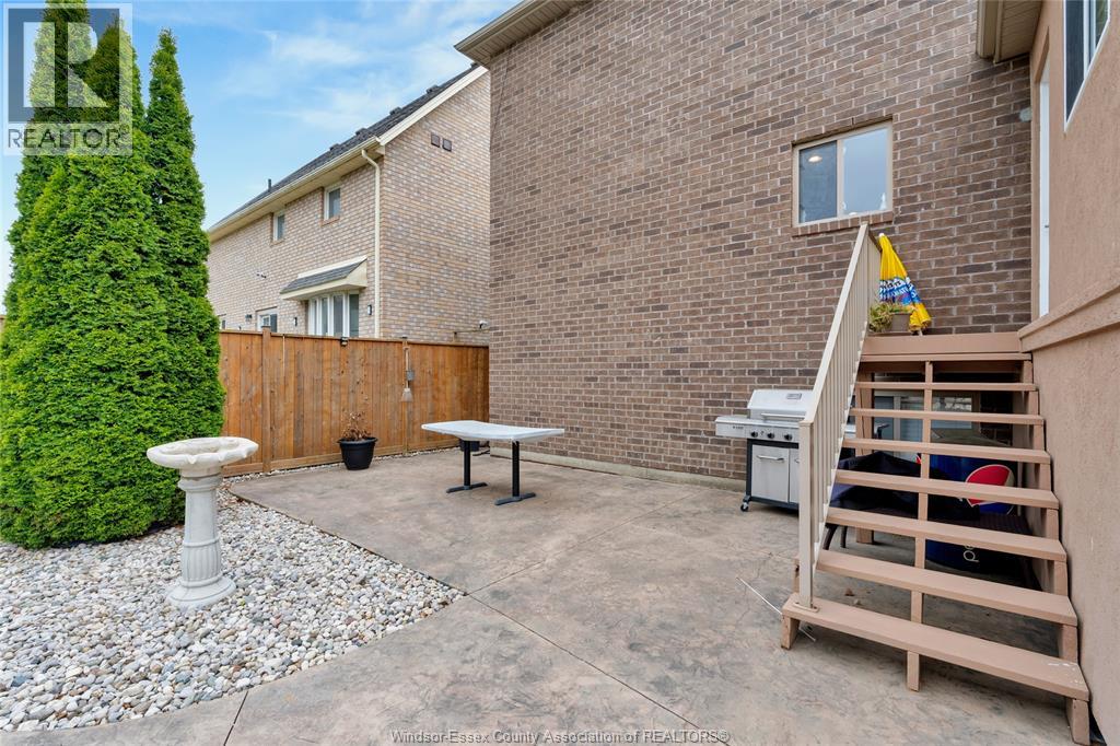 2264 Dandurand, Windsor, Ontario  N9E 4Z7 - Photo 40 - 26014425