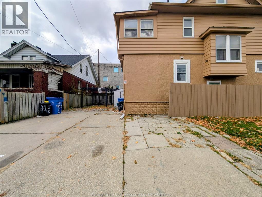41 Shepherd Street East, Windsor, Ontario  N8X 2J9 - Photo 2 - 26014446