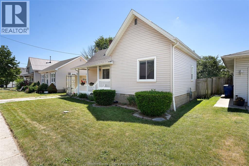 208 Patteson Avenue, Chatham, Ontario  N7M 1V1 - Photo 2 - 26014344