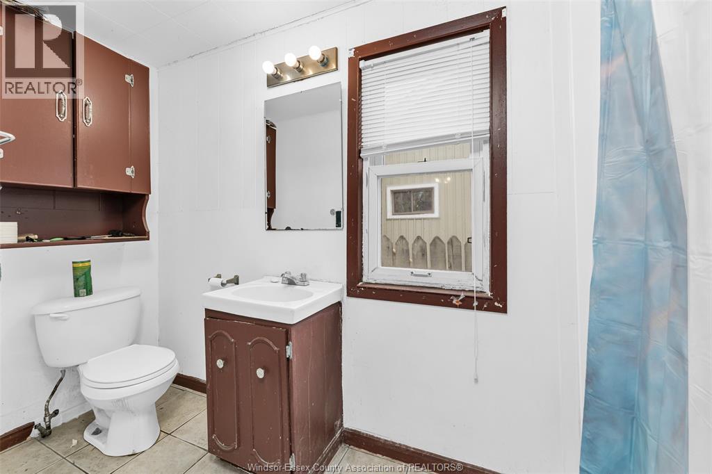 22 Manhattan Street, Lasalle, Ontario  N9J 2L7 - Photo 10 - 26014455