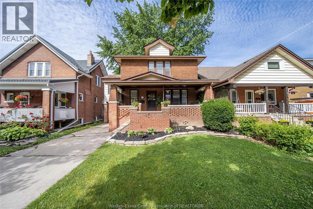 879 DAWSON, Windsor, Ontario