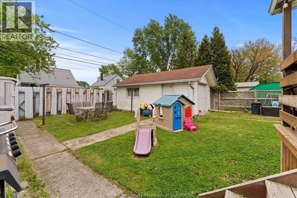 1588 Central Avenue, Windsor, Ontario  N8Y 3V8 - Photo 32 - 26014459