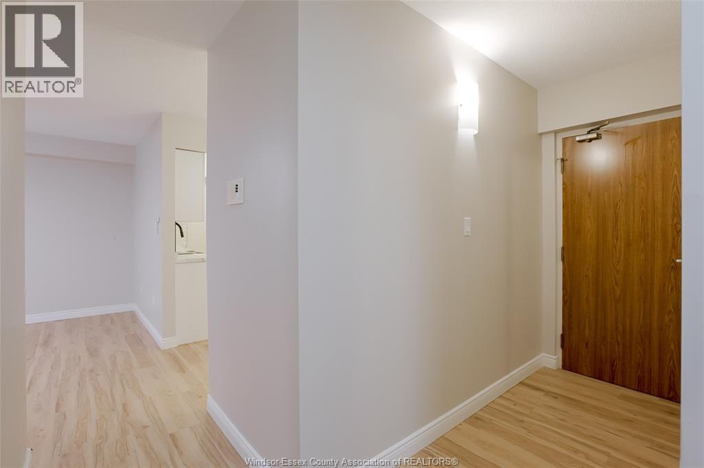 3355 Sandwich Unit# 102, Windsor, Ontario  N9C 1B2 - Photo 4 - 26014469