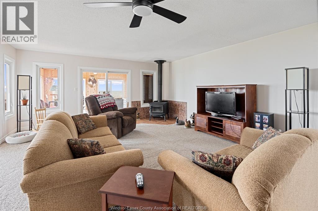 419 Lakeside, Amherstburg, Ontario  N0R 1G0 - Photo 4 - 26014497