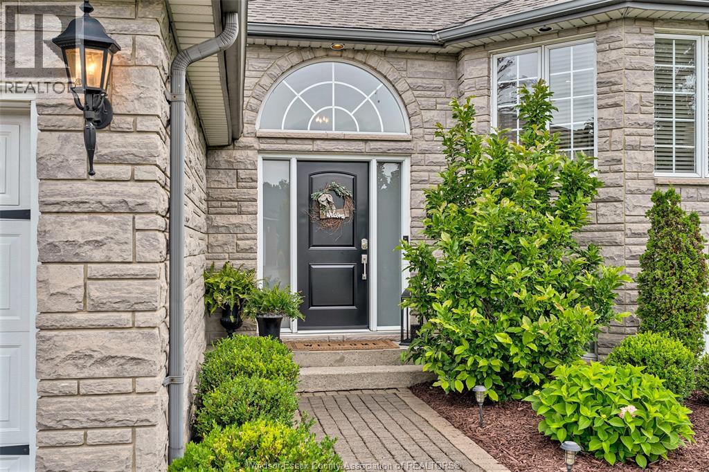 875 Sorge, Lasalle, Ontario  N9J 3G2 - Photo 4 - 26014536