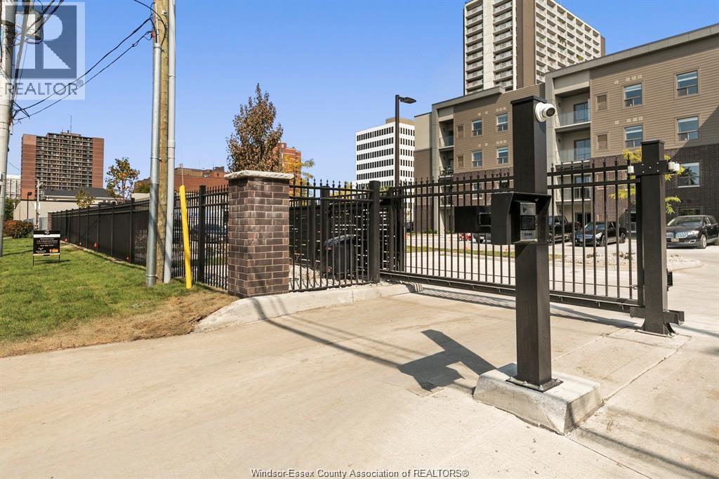 955 Ouellette Avenue Unit# 301, Windsor, Ontario  N9A 4J5 - Photo 18 - 26014511