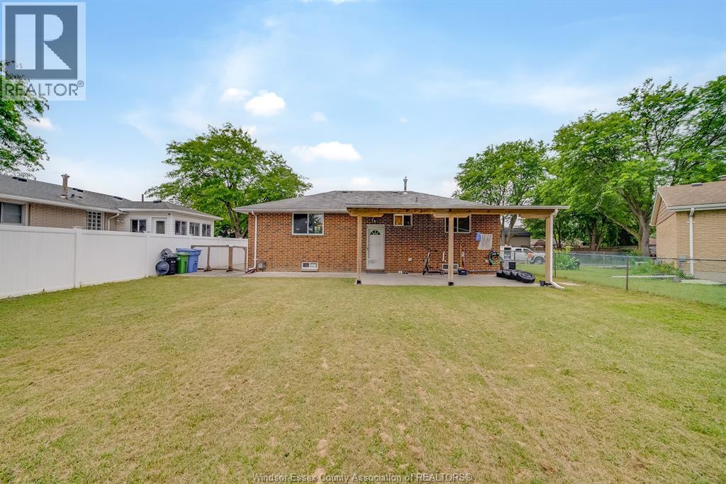 5210 Queen Elizabeth Drive, Windsor, Ontario  N8T 1N3 - Photo 39 - 26014186