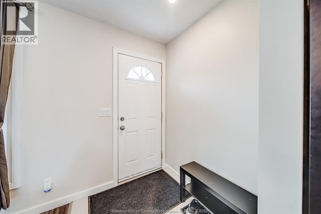 5210 Queen Elizabeth Drive, Windsor, Ontario  N8T 1N3 - Photo 4 - 26014186