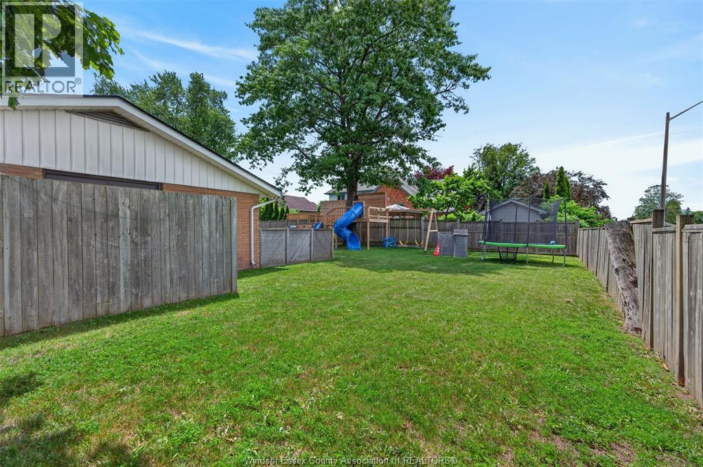1749 Shawnee, Tecumseh, Ontario  N8N 1S4 - Photo 33 - 26014552