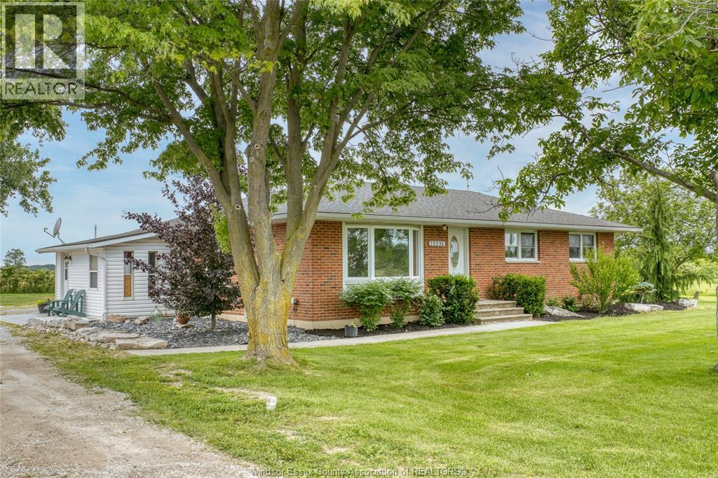 10236 Walker Road, Amherstburg, Ontario  N0R 1J0 - Photo 1 - 26014549