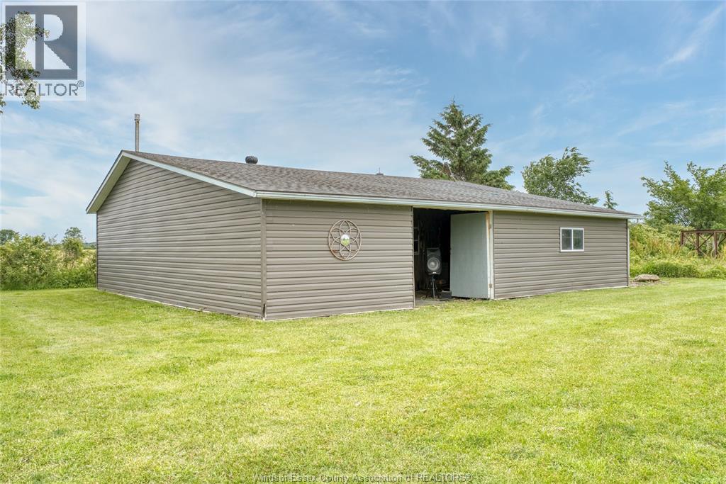 10236 Walker Road, Amherstburg, Ontario  N0R 1J0 - Photo 39 - 26014549