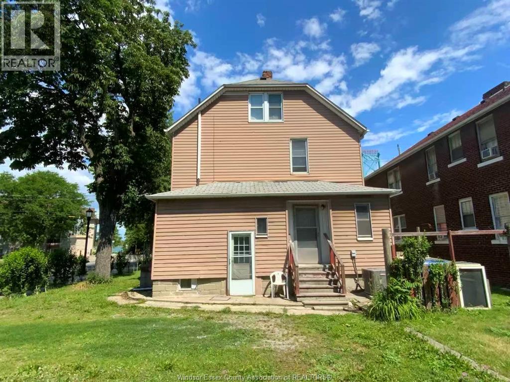 2995 UNIVERSITY AVE W, Windsor, Ontario