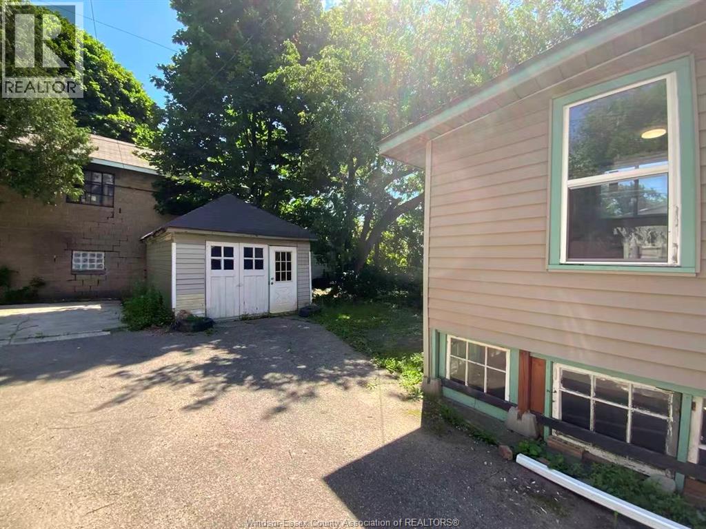 356 Rankin Ave, Windsor, Ontario  N9B 2R7 - Photo 2 - 26014487