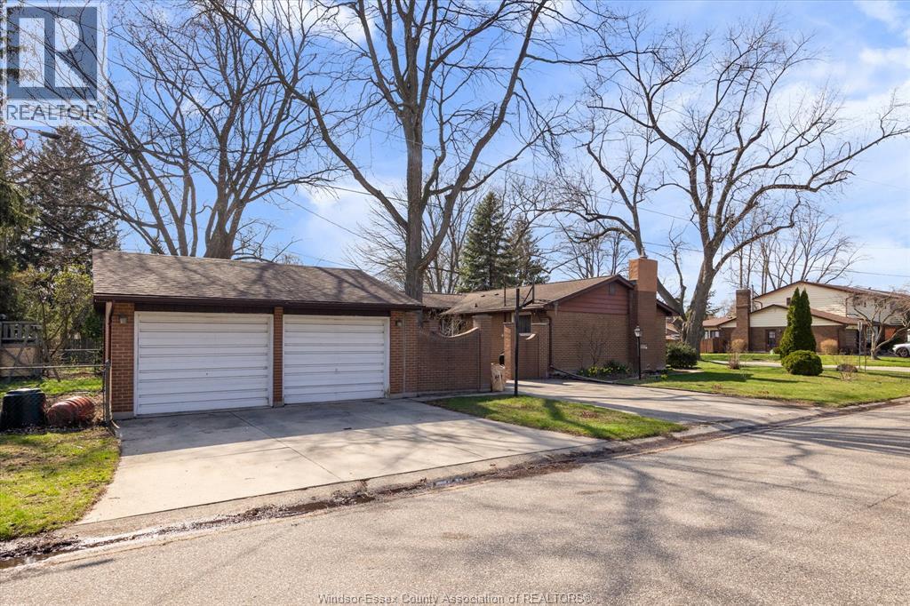 2979 Orion, Windsor, Ontario  N9E 2Z3 - Photo 24 - 26014434