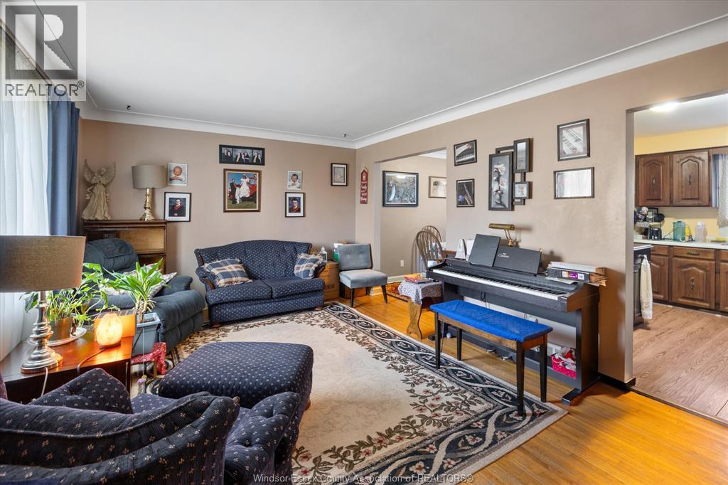 2979 Orion, Windsor, Ontario  N9E 2Z3 - Photo 4 - 26014434