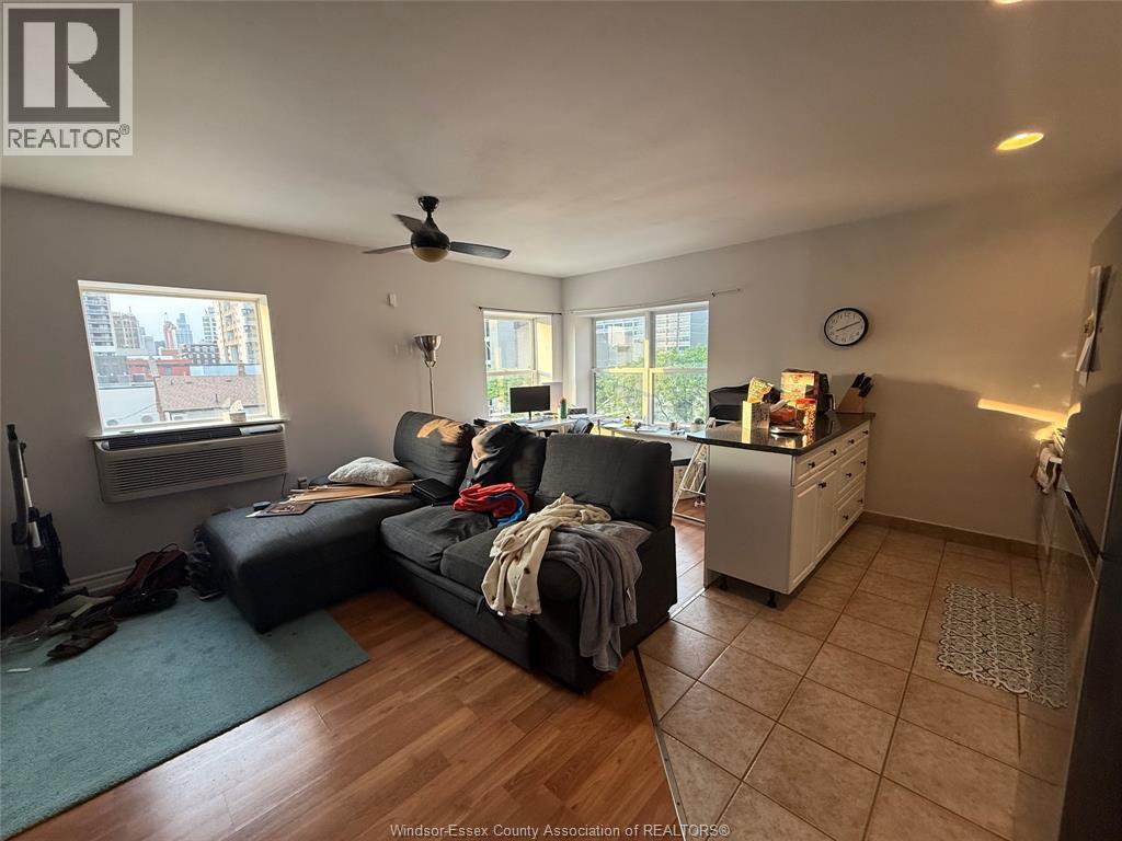 511 PELISSIER Unit# 309, Windsor, Ontario