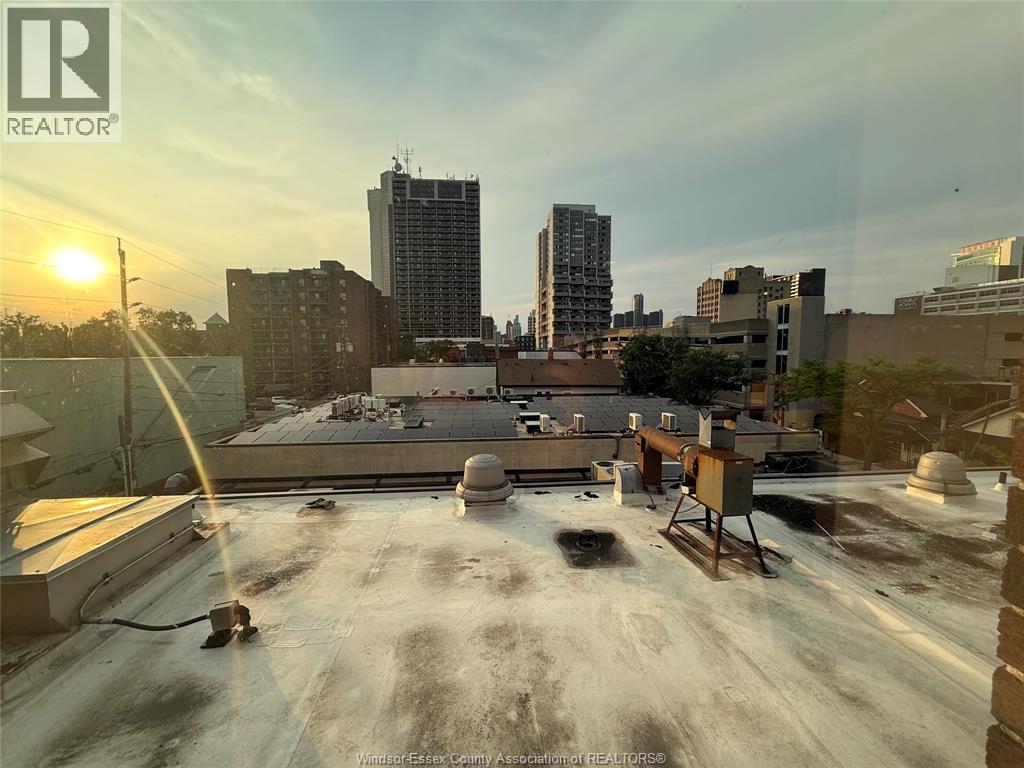 511 Pelissier Unit# 309, Windsor, Ontario  N9A 4L2 - Photo 2 - 26014580
