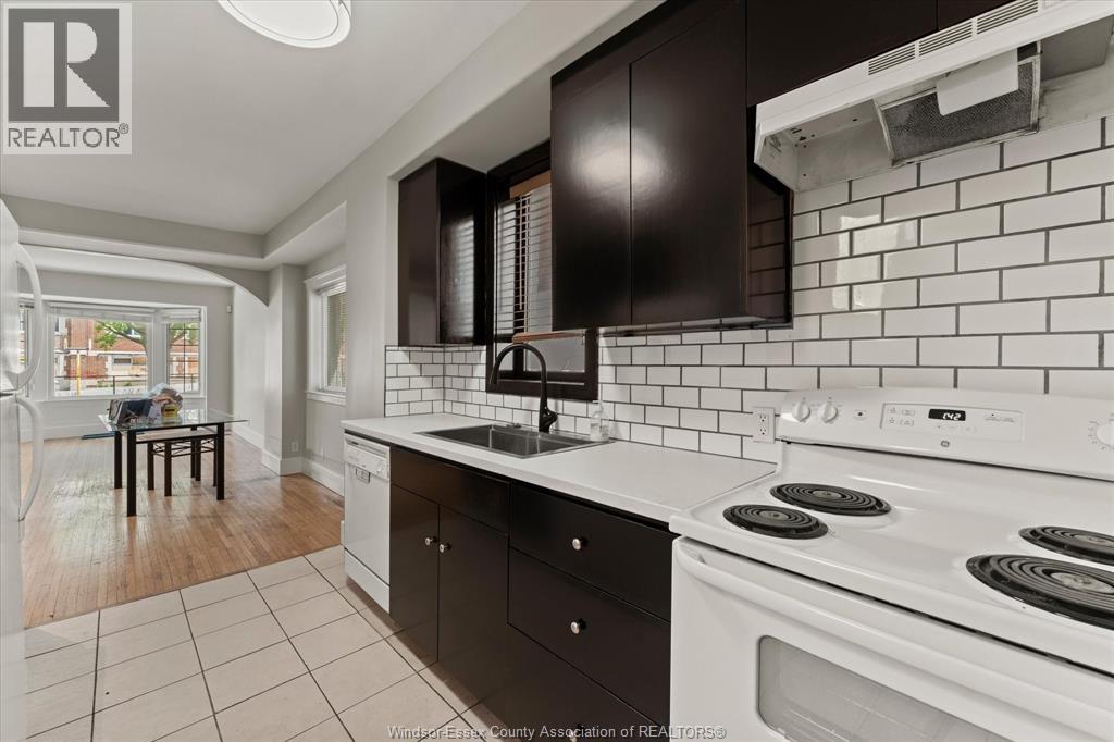 537 Mcewan Avenue, Windsor, Ontario  N9B 2E7 - Photo 14 - 26014649
