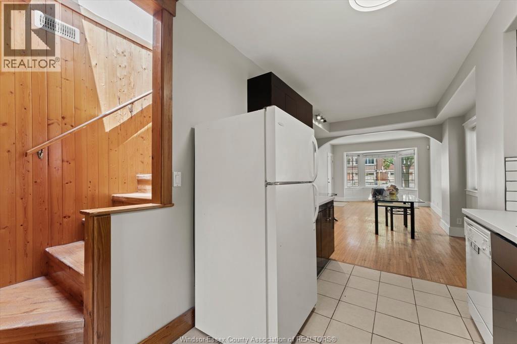 537 Mcewan Avenue, Windsor, Ontario  N9B 2E7 - Photo 15 - 26014649