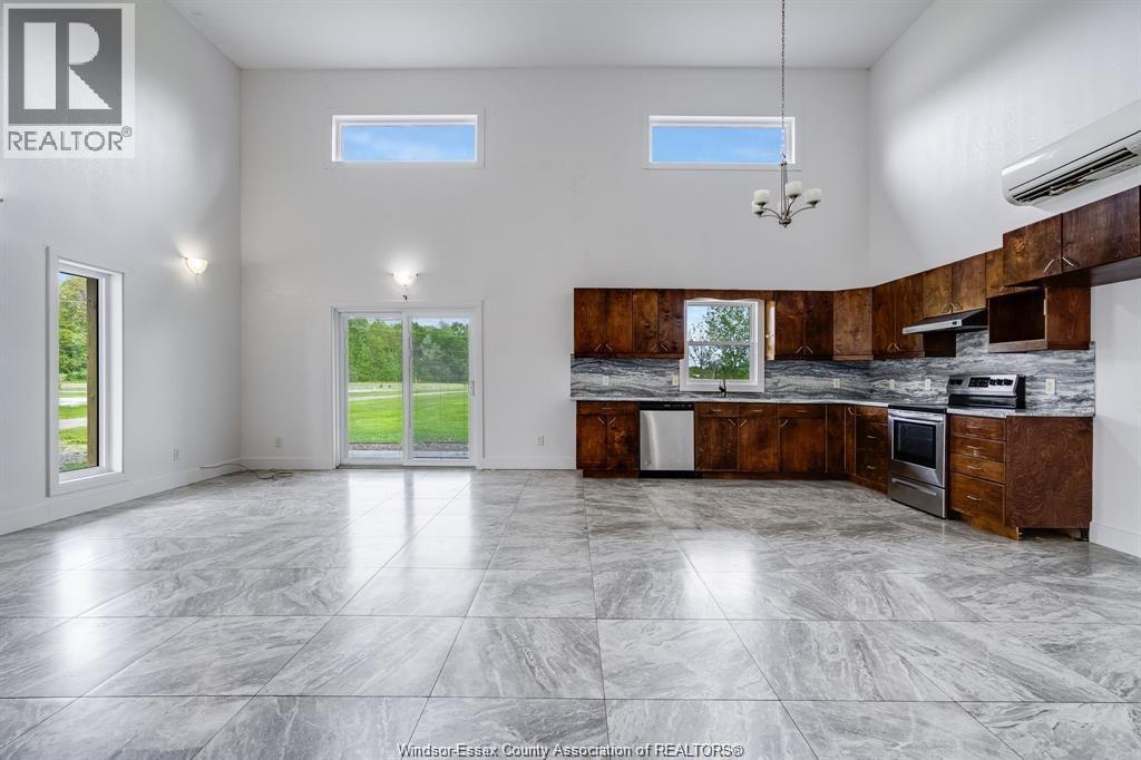 2110 Deer Run Road, Leamington, Ontario  N8H 3V7 - Photo 5 - 26014657