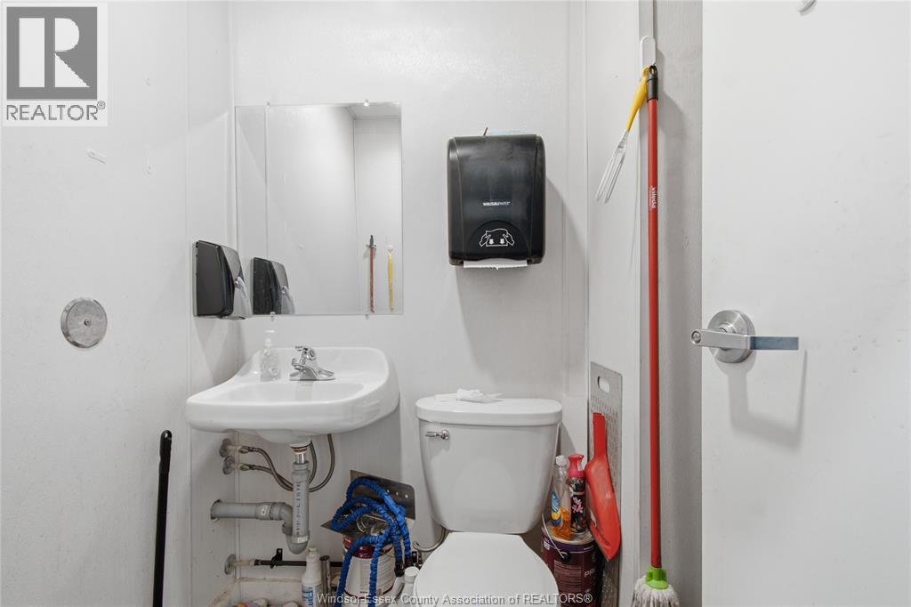 4310 Howard Avenue, Windsor, Ontario  N9G 1P4 - Photo 9 - 26014573