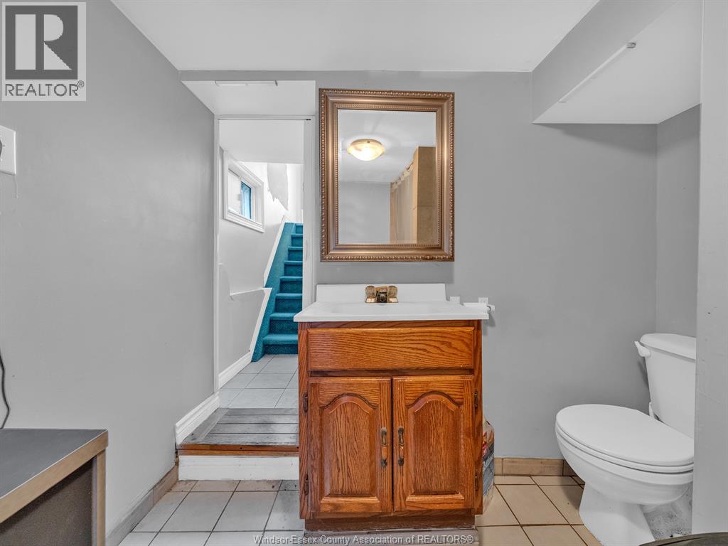2724 Pillette Road, Windsor, Ontario  N8T 1R1 - Photo 16 - 26014567