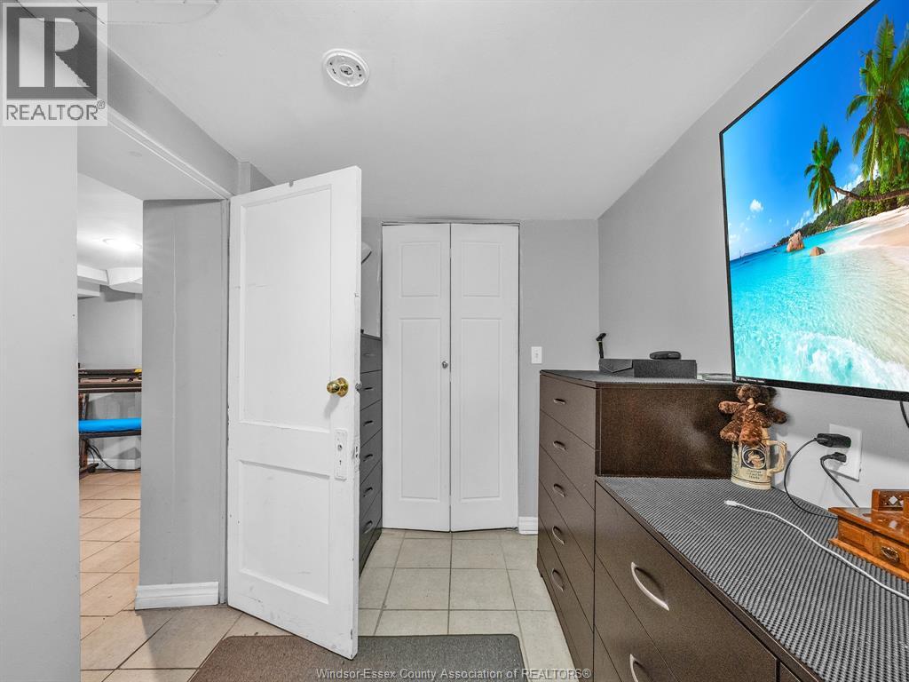 2724 Pillette Road, Windsor, Ontario  N8T 1R1 - Photo 23 - 26014567
