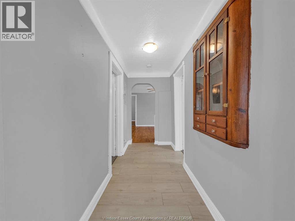 2724 Pillette Road, Windsor, Ontario  N8T 1R1 - Photo 34 - 26014567