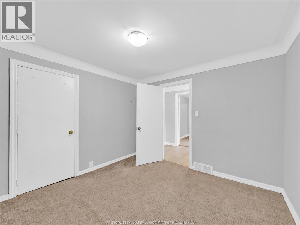 2724 Pillette Road, Windsor, Ontario  N8T 1R1 - Photo 36 - 26014567