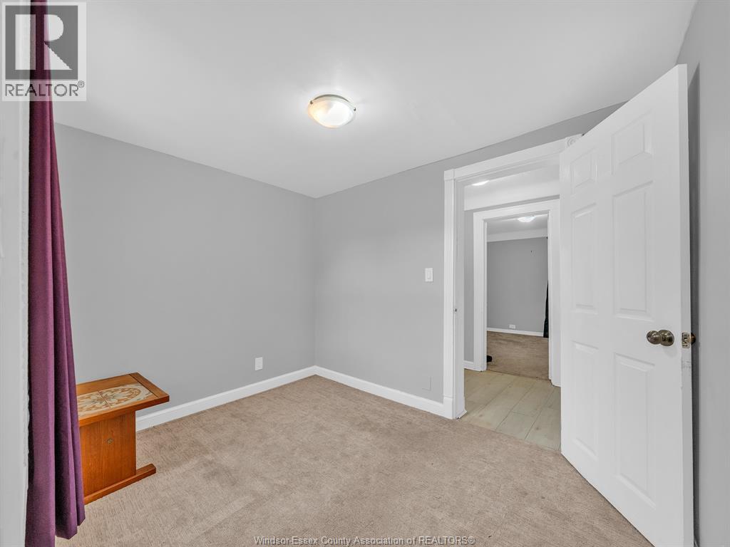 2724 Pillette Road, Windsor, Ontario  N8T 1R1 - Photo 38 - 26014567