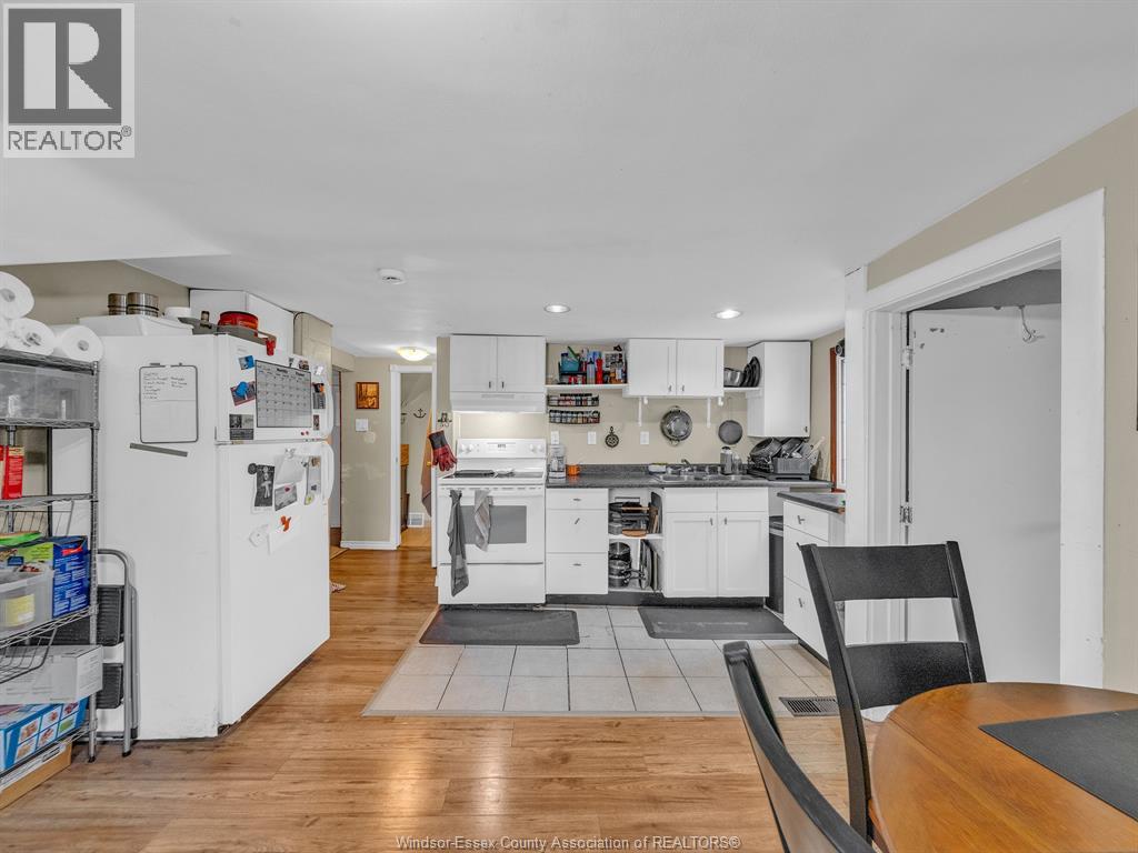 2724 Pillette Road, Windsor, Ontario  N8T 1R1 - Photo 4 - 26014567