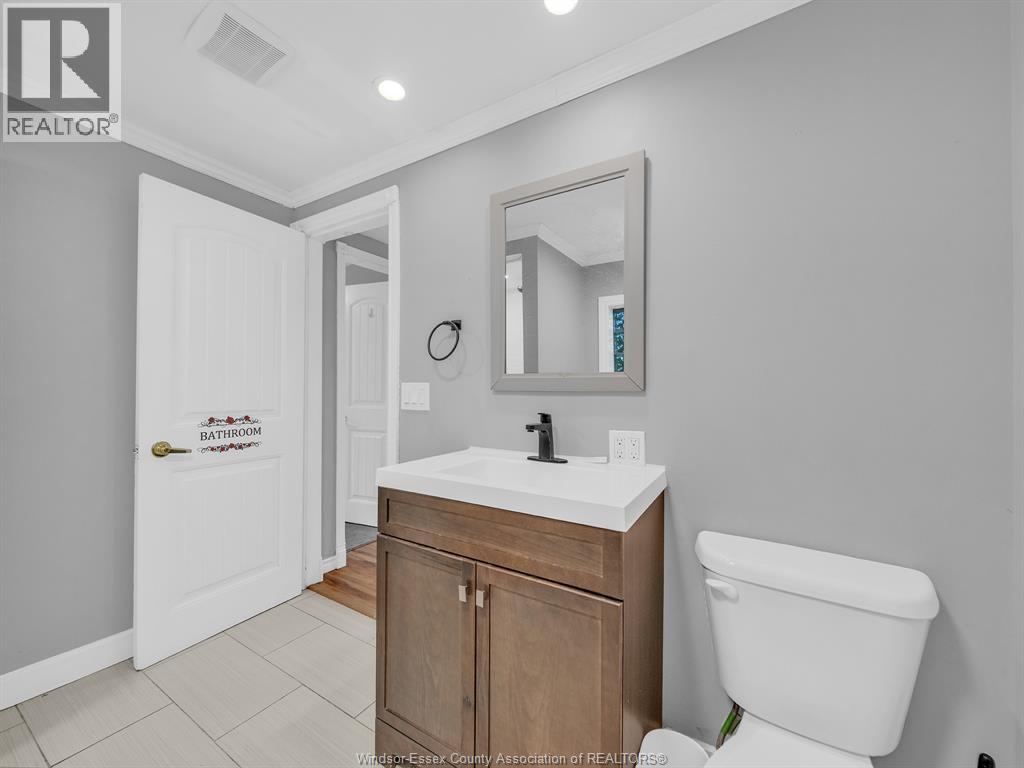 2724 Pillette Road, Windsor, Ontario  N8T 1R1 - Photo 42 - 26014567