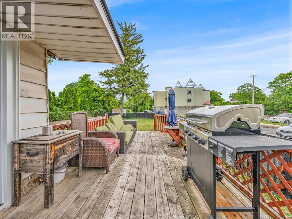 2724 Pillette Road, Windsor, Ontario  N8T 1R1 - Photo 47 - 26014567