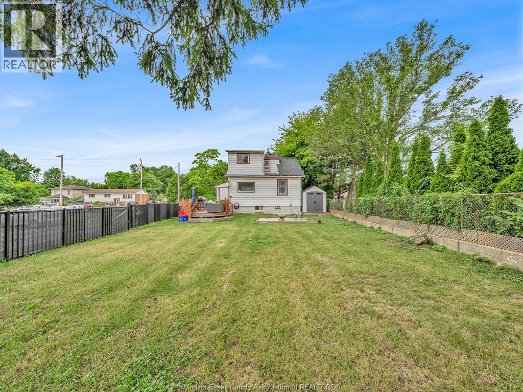 2724 Pillette Road, Windsor, Ontario  N8T 1R1 - Photo 49 - 26014567