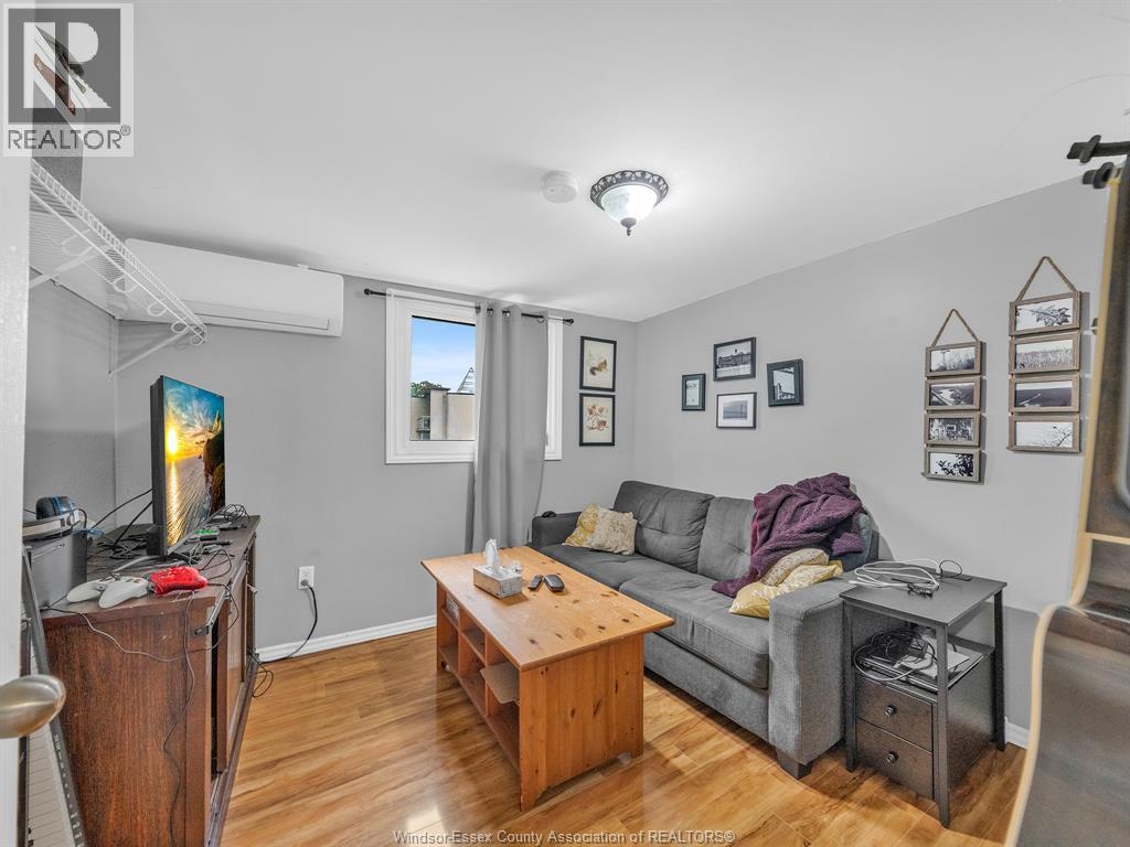 2724 Pillette Road, Windsor, Ontario  N8T 1R1 - Photo 7 - 26014567