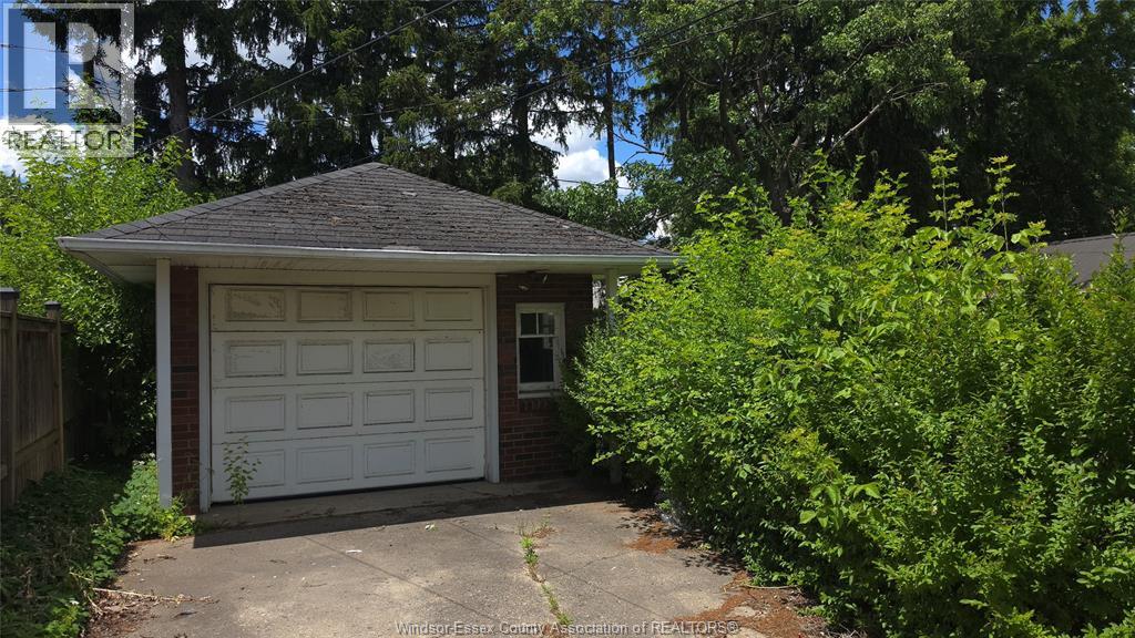 2721 Virginia Park Avenue, Windsor, Ontario  N9E 2B5 - Photo 25 - 26014653