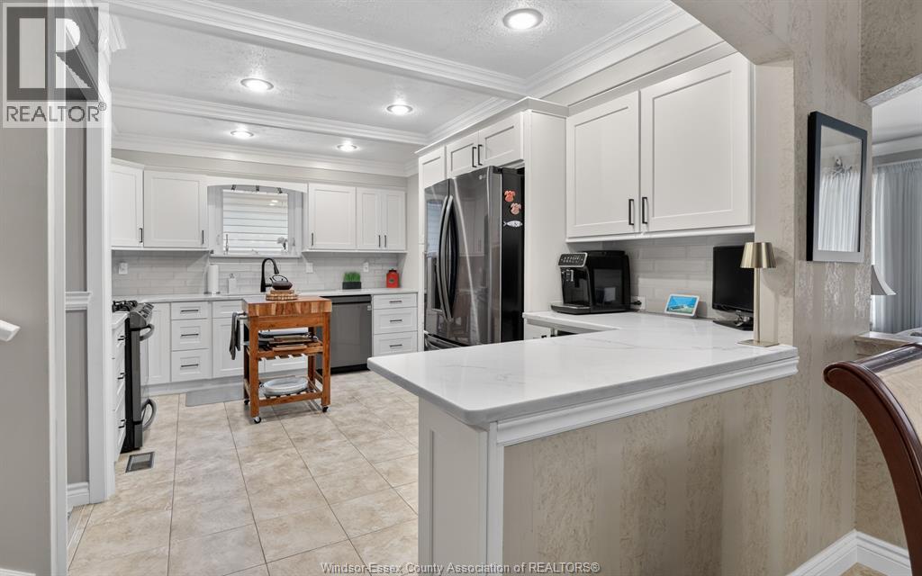 385 Centennial, Tecumseh, Ontario  N8N 2P1 - Photo 13 - 26014710