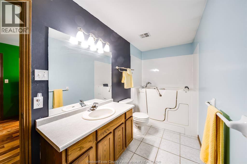 647 Alpenrose Court, Windsor, Ontario  N9G 2X7 - Photo 25 - 26013345