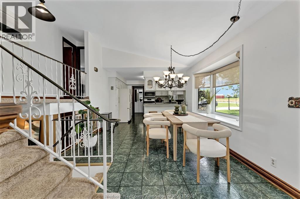 224 West Pike Creek, Lakeshore, Ontario  N8N 2L9 - Photo 6 - 26014766