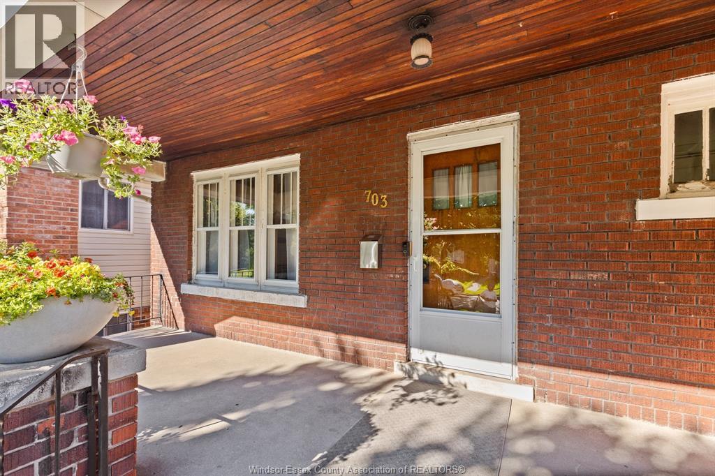 703 Randolph, Windsor, Ontario  N9B 2T7 - Photo 16 - 26014760