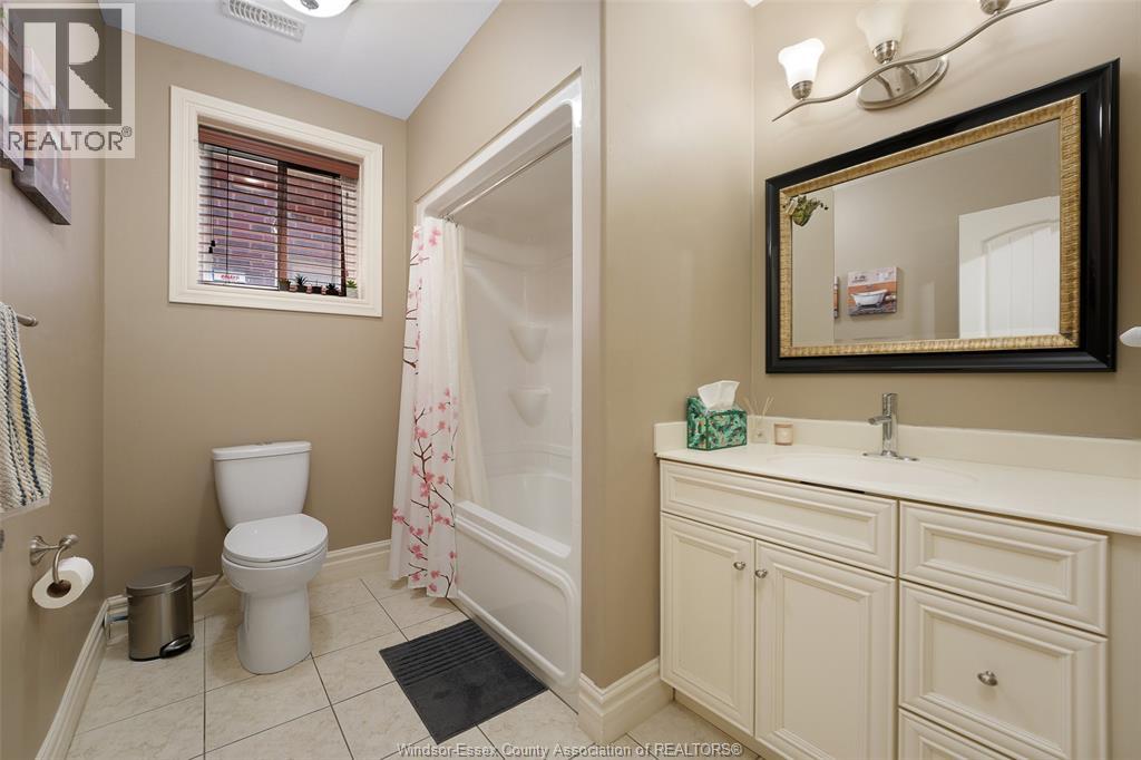 3998 Cosenza Street, Windsor, Ontario  N9G 0A5 - Photo 27 - 26014745