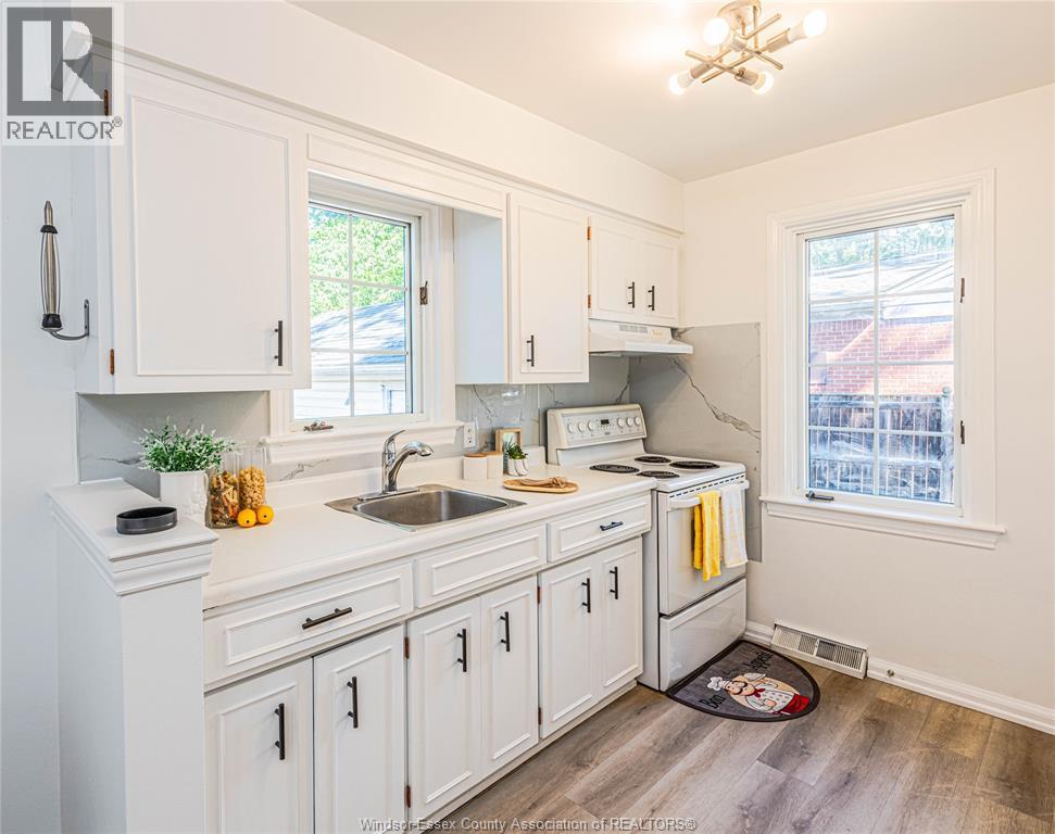 3365 Curry Avenue, Windsor, Ontario  N9E 2T4 - Photo 6 - 26014759