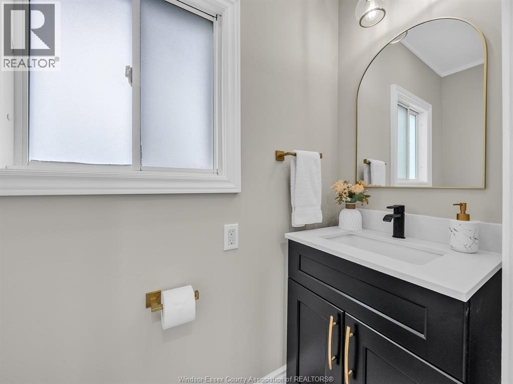 25 Parkside Drive, Mcgregor, Ontario  N0R 1J0 - Photo 13 - 26014755